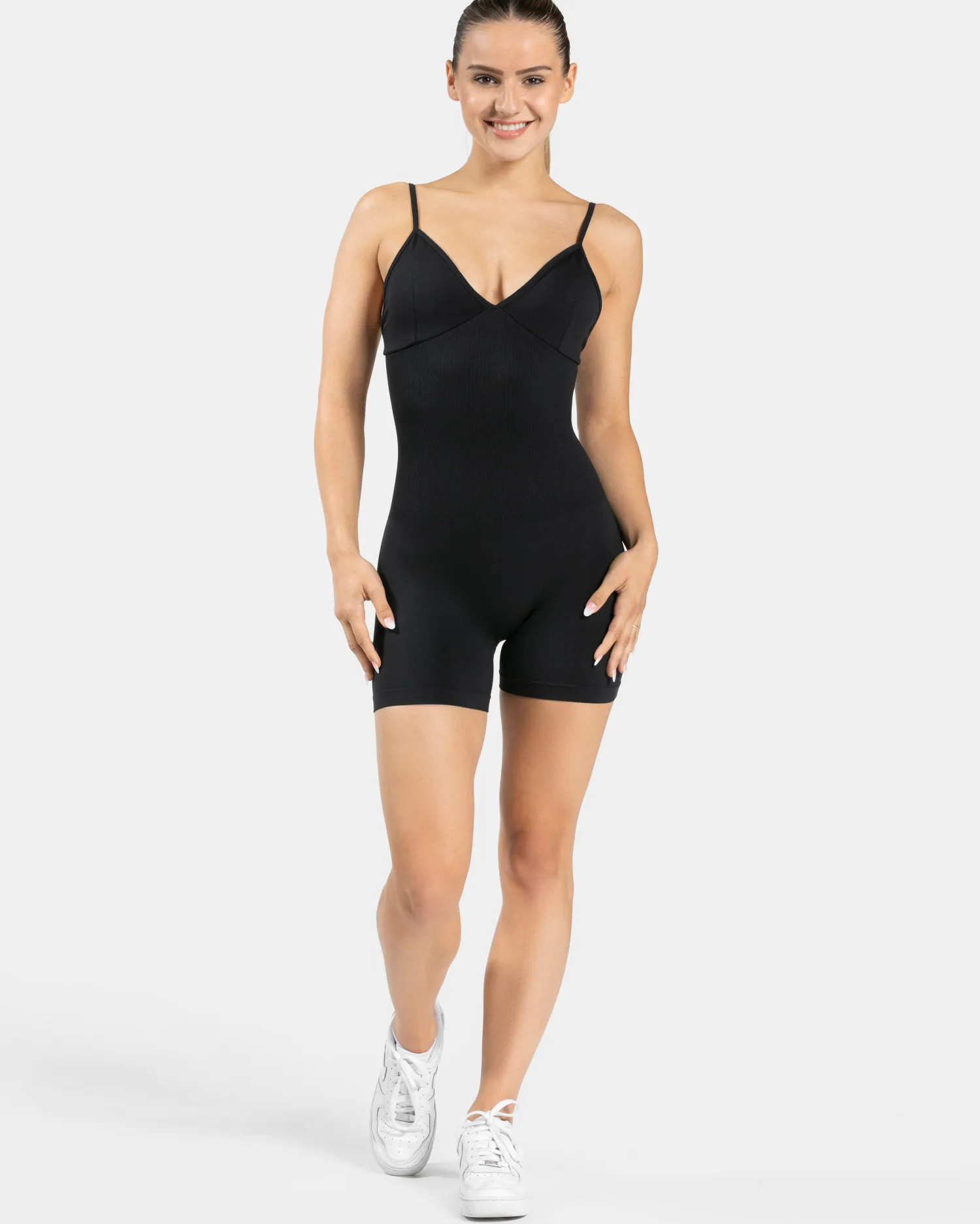 TEVEO Essence V-Back Covert Scrunch Short Jumpsuit ""^Damen Jumpsuits